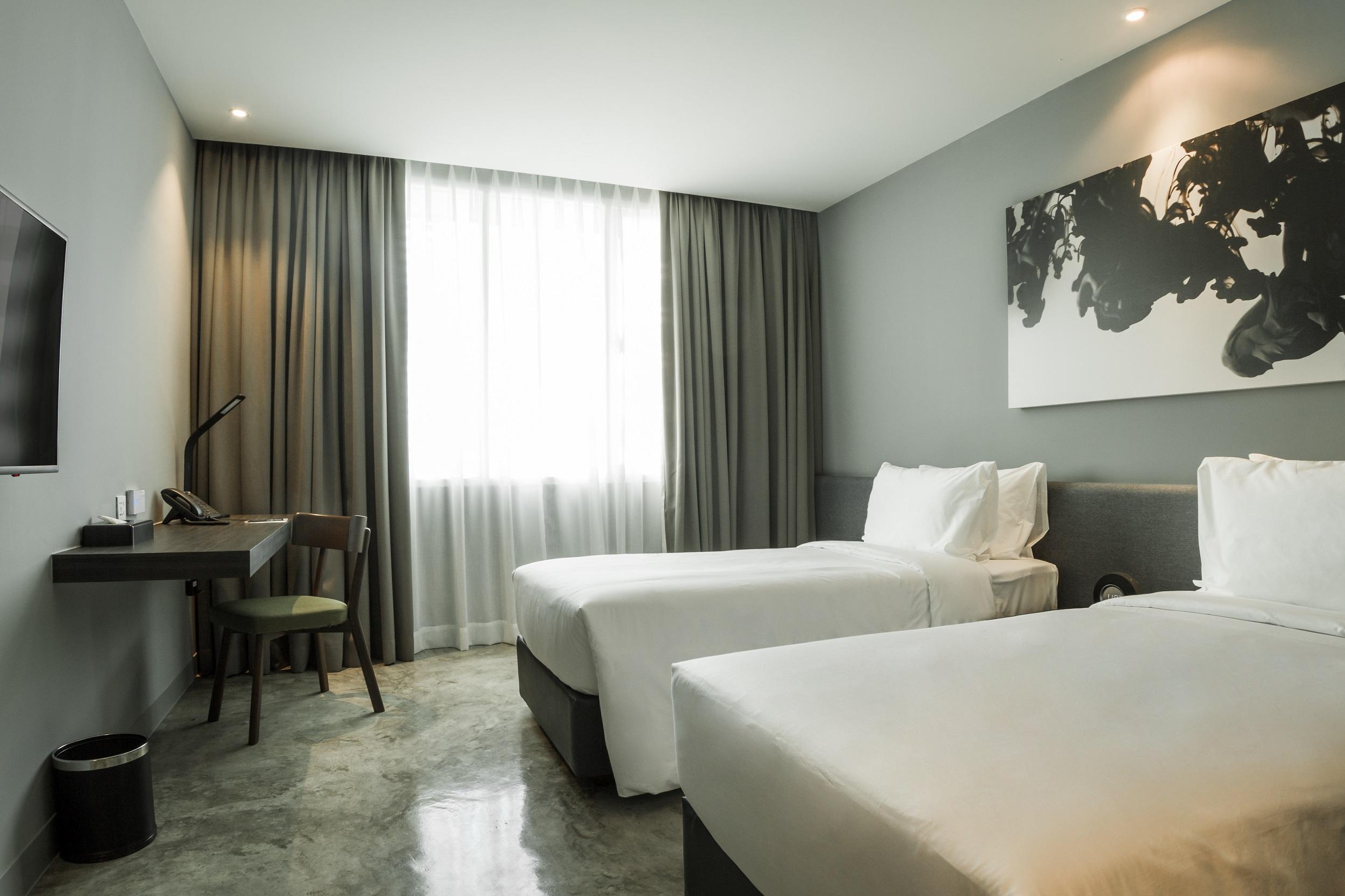 Zazz Urban Bangkok Hotel Exterior photo
